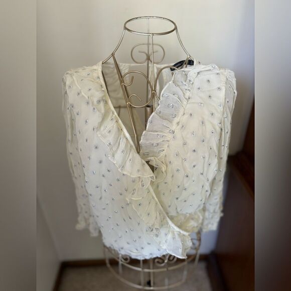 Abercrombie long sleeve metallic print  wrap top with ruffle detail S - Picture 1 of 14